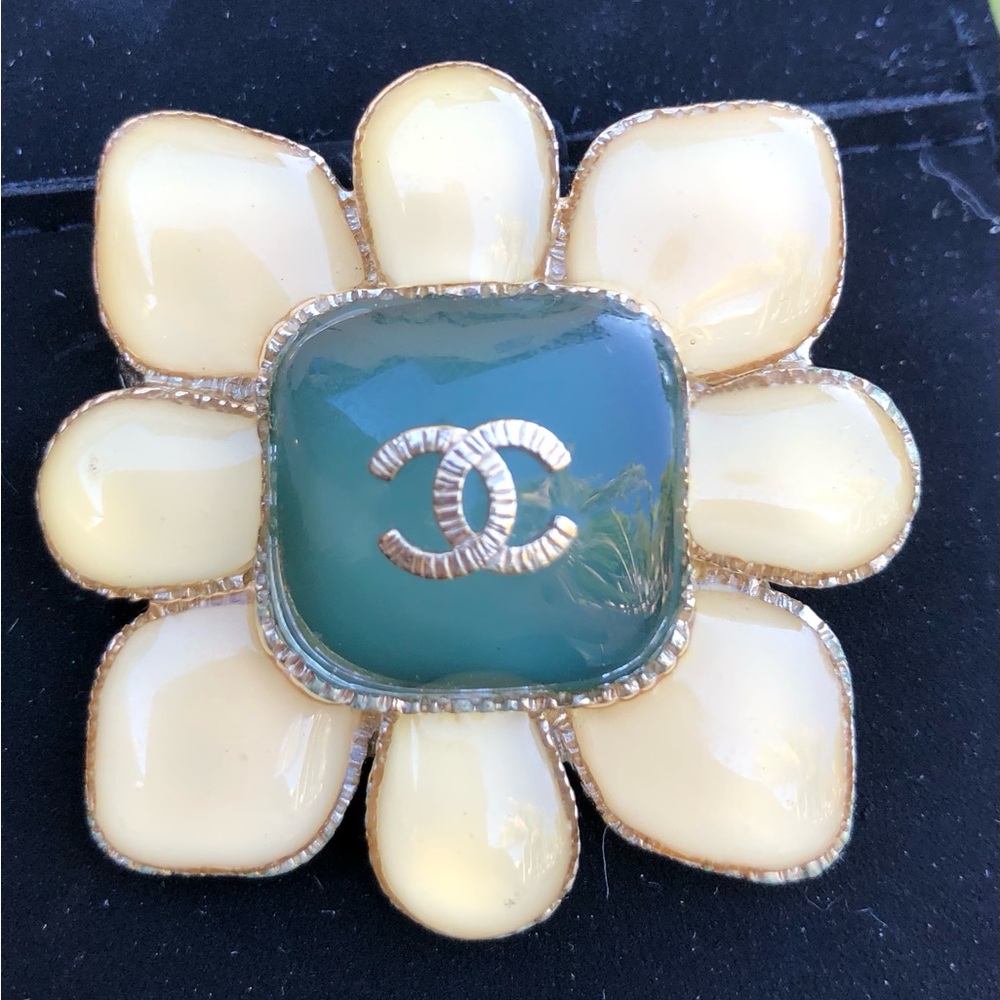 Chanel CC Gold Ivory and Green Gripoix Poured Glass Brooch